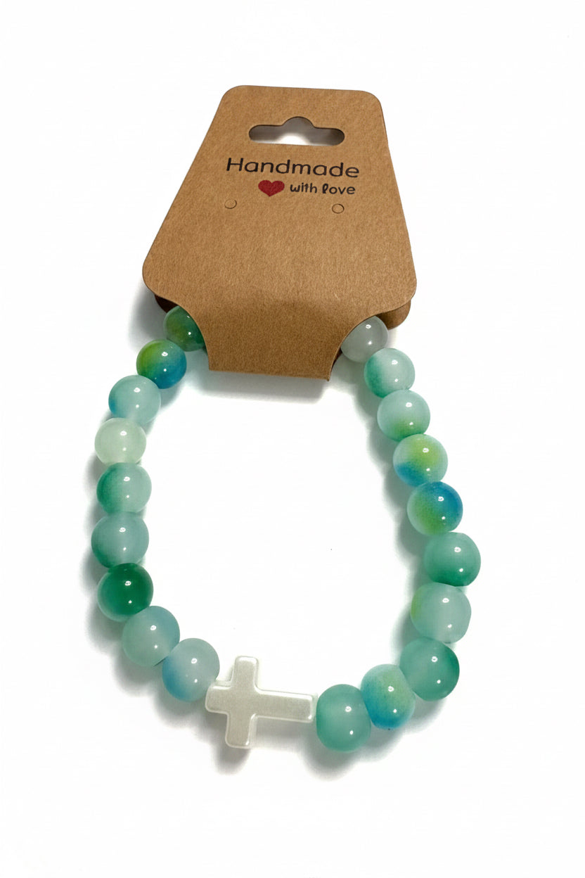Handgemachtes Perlenarmband mit Kreuzgenau