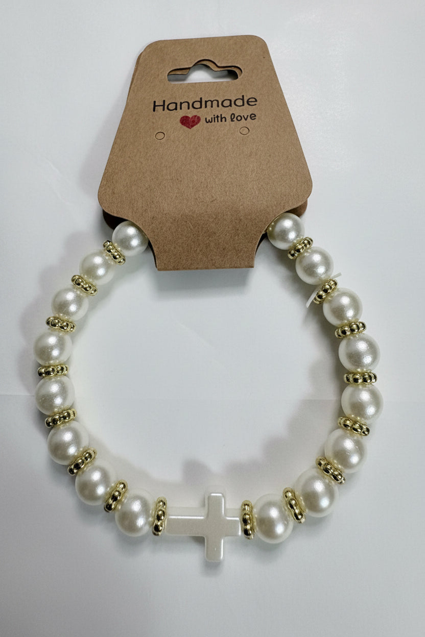 Handgemachtes Perlenarmband mit Kreuzgenau
