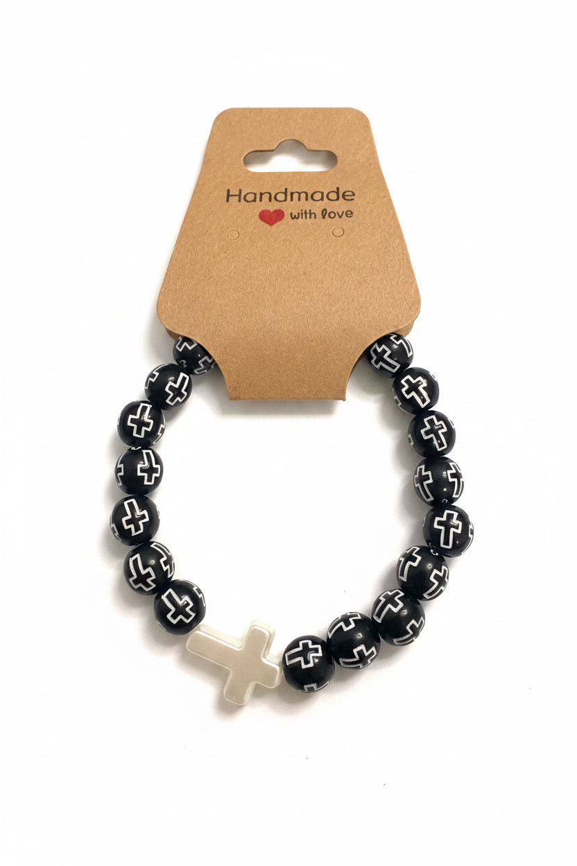 Handgemachtes Perlenarmband mit Kreuzgenau